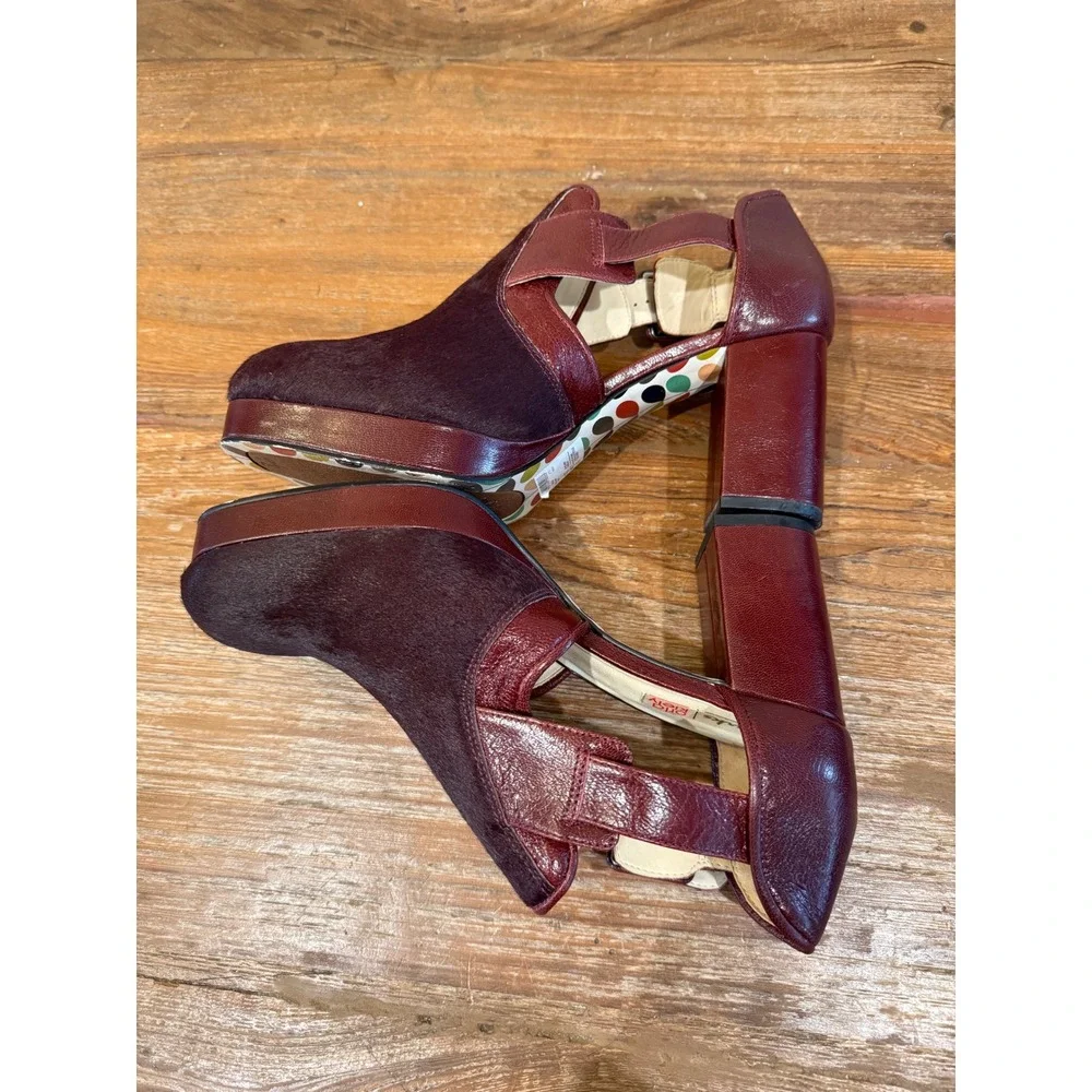 Vintage Clarks Orla Kiely Burgundy Leather Brown Hair Platform Heel Shoes 9.5